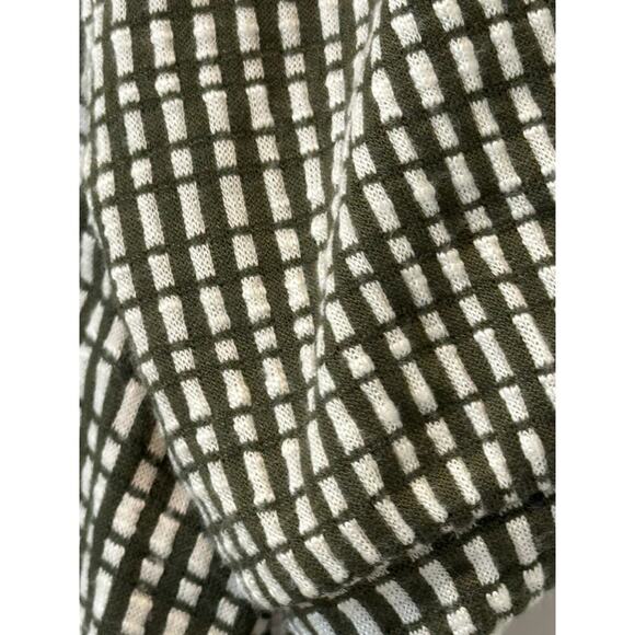 W5 size Medium front knot shirt - Picture 2 of 8